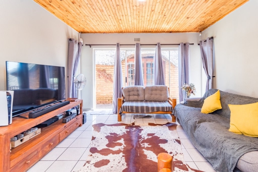 To Let 3 Bedroom Property for Rent in Rant En Dal Gauteng