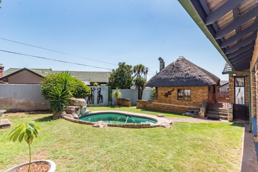 To Let 3 Bedroom Property for Rent in Rant En Dal Gauteng