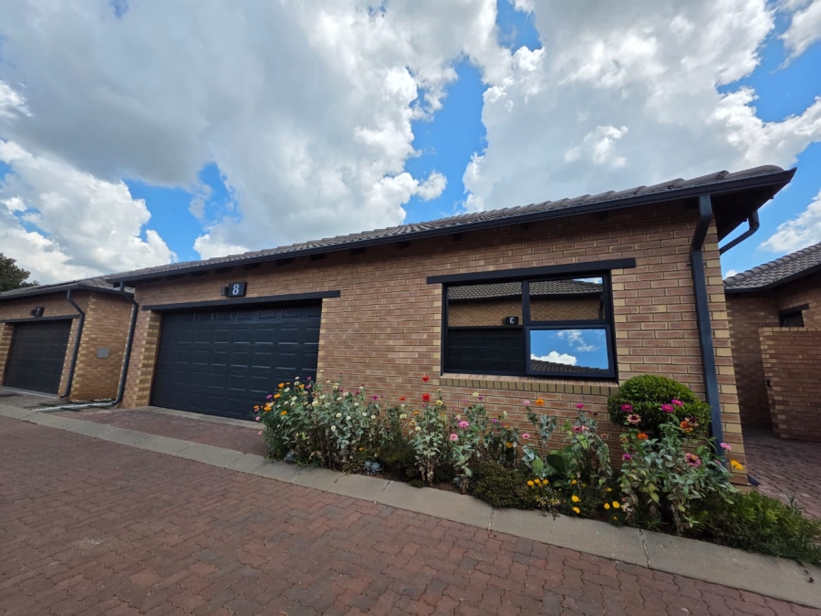 To Let 3 Bedroom Property for Rent in Bartlett Gauteng