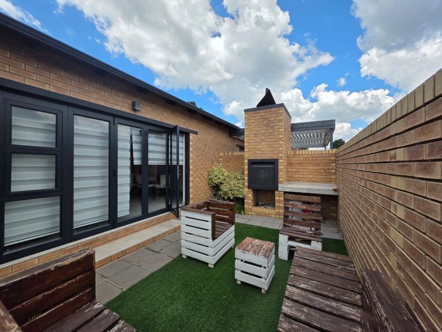 To Let 3 Bedroom Property for Rent in Bartlett Gauteng