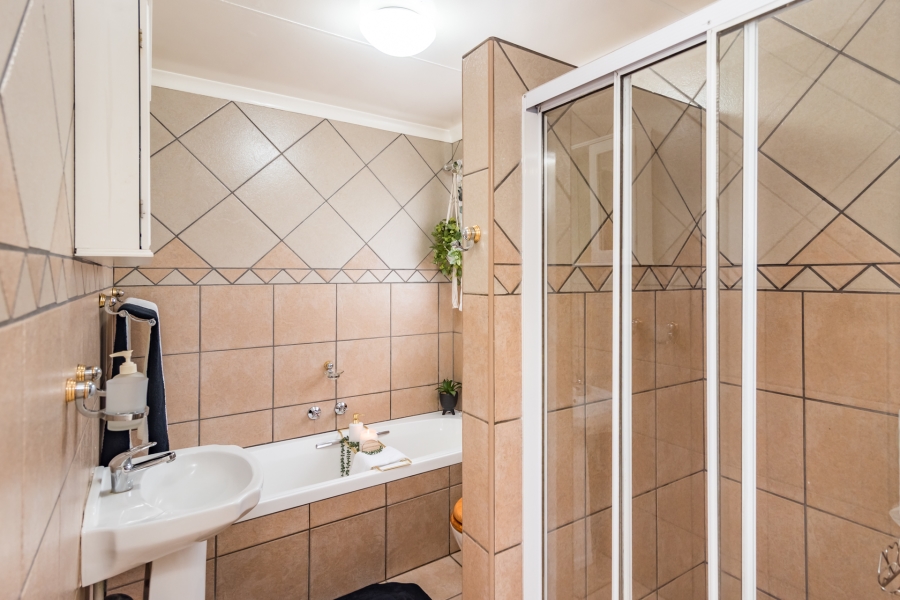 3 Bedroom Property for Sale in Rant En Dal Gauteng