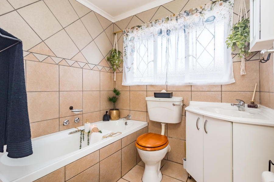 3 Bedroom Property for Sale in Rant En Dal Gauteng