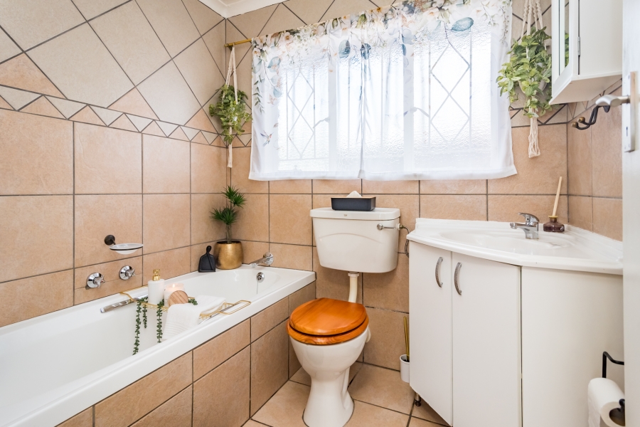 3 Bedroom Property for Sale in Rant En Dal Gauteng