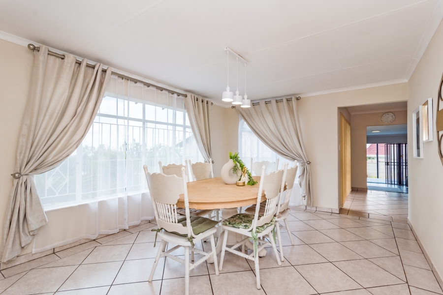 3 Bedroom Property for Sale in Rant En Dal Gauteng