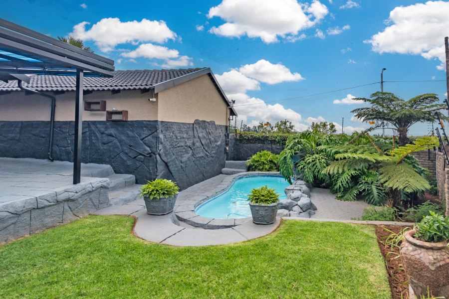 3 Bedroom Property for Sale in Rant En Dal Gauteng