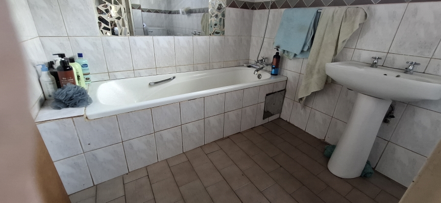 3 Bedroom Property for Sale in Annlin Gauteng