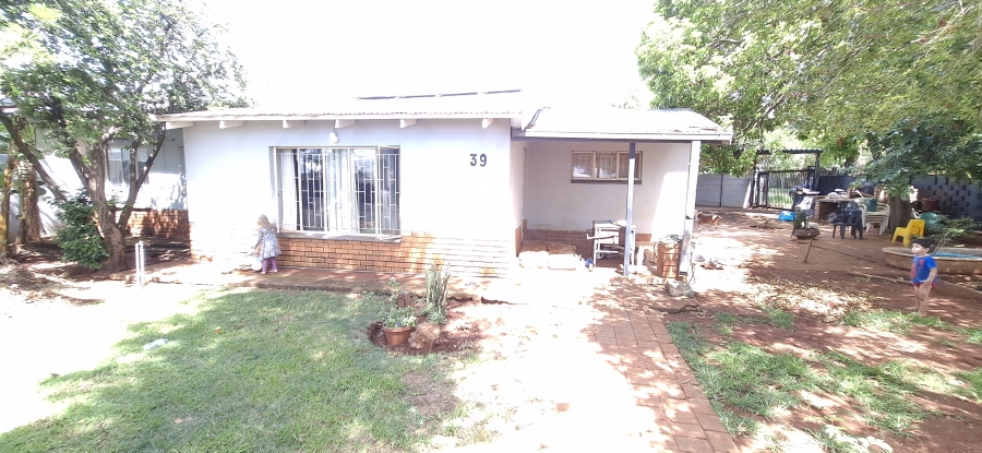3 Bedroom Property for Sale in Annlin Gauteng