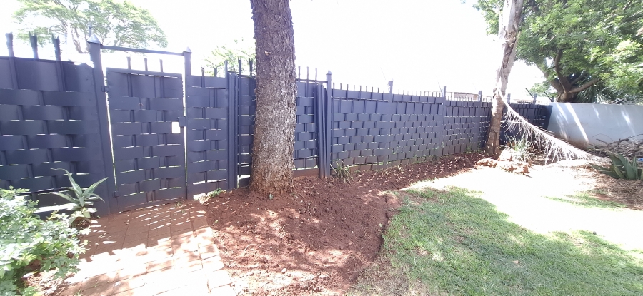 3 Bedroom Property for Sale in Annlin Gauteng