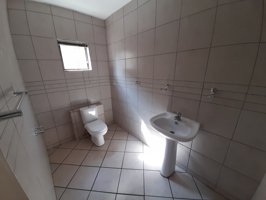 To Let 3 Bedroom Property for Rent in Sylviavale Gauteng