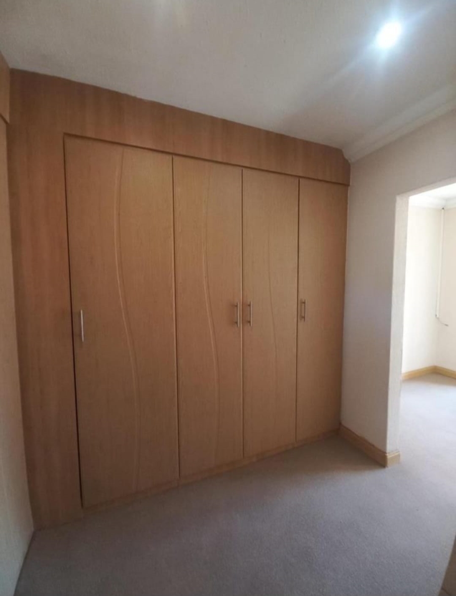 To Let 3 Bedroom Property for Rent in Sylviavale Gauteng