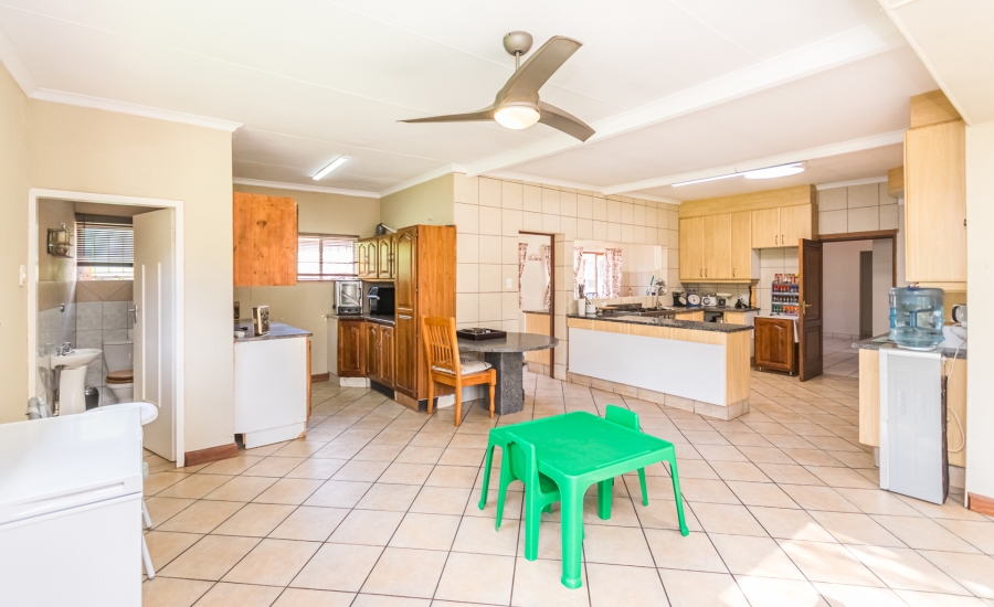 4 Bedroom Property for Sale in Wingate Park Gauteng