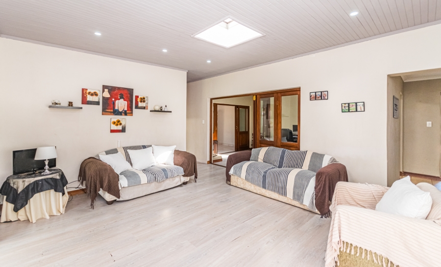 4 Bedroom Property for Sale in Wingate Park Gauteng