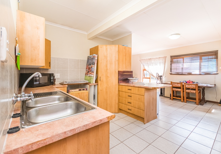 4 Bedroom Property for Sale in Wingate Park Gauteng