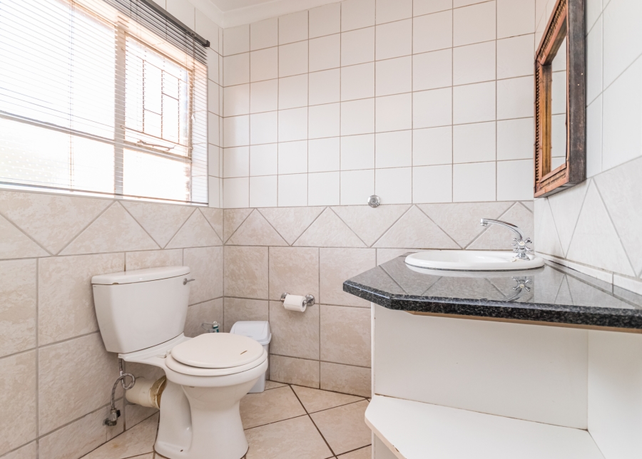 4 Bedroom Property for Sale in Wingate Park Gauteng