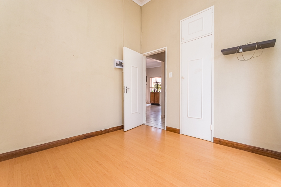 4 Bedroom Property for Sale in Wingate Park Gauteng