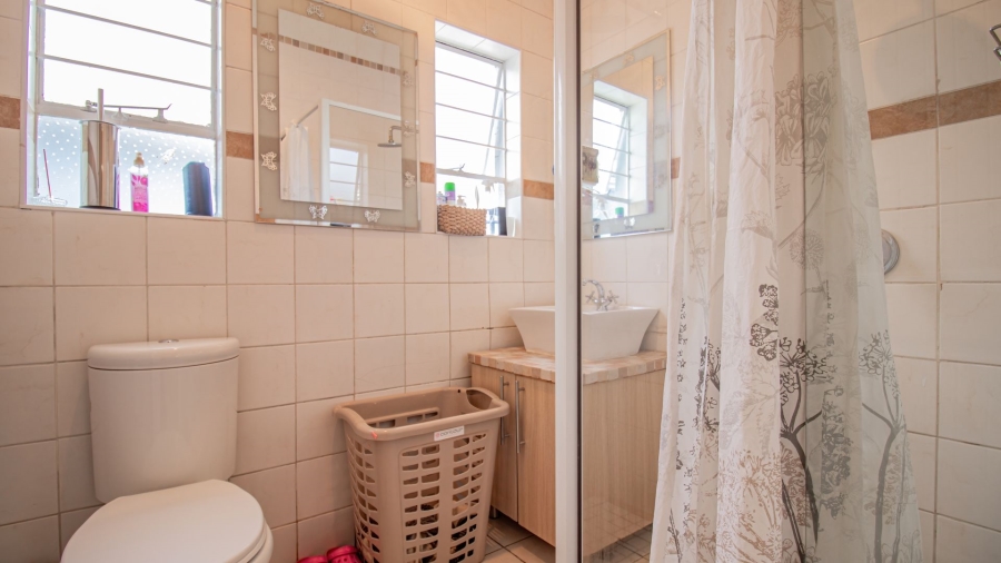 3 Bedroom Property for Sale in Vorna Valley Gauteng