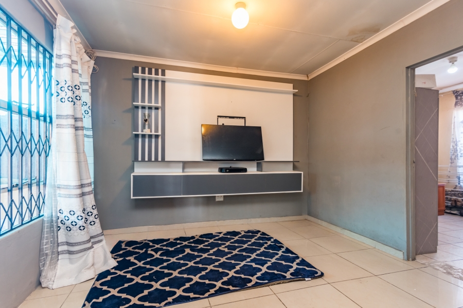 2 Bedroom Property for Sale in Fleurhof Gauteng