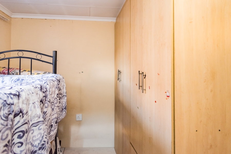 2 Bedroom Property for Sale in Fleurhof Gauteng