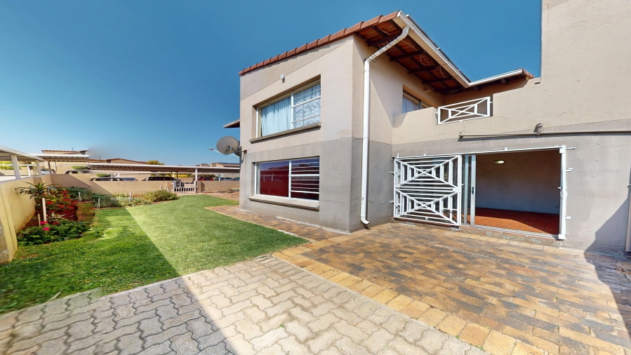 2 Bedroom Property for Sale in Witfield Gauteng