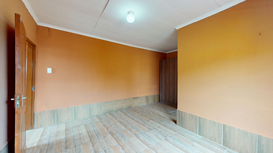 4 Bedroom Property for Sale in Dawn Park Gauteng