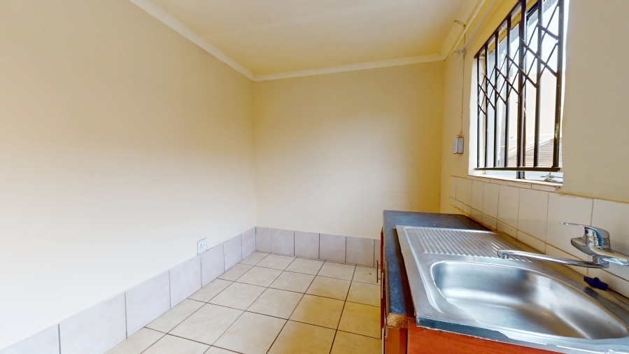 4 Bedroom Property for Sale in Dawn Park Gauteng