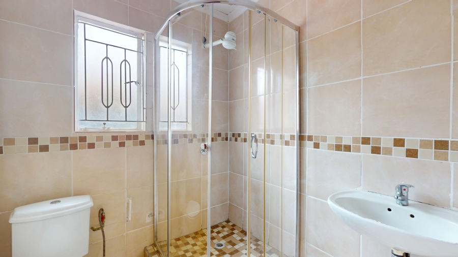 4 Bedroom Property for Sale in Dawn Park Gauteng