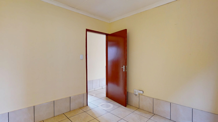 4 Bedroom Property for Sale in Dawn Park Gauteng