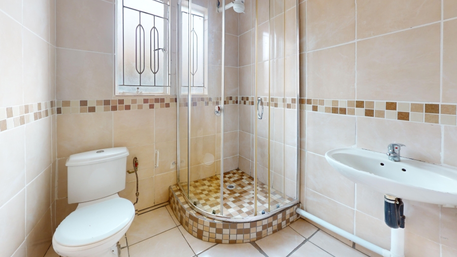 4 Bedroom Property for Sale in Dawn Park Gauteng