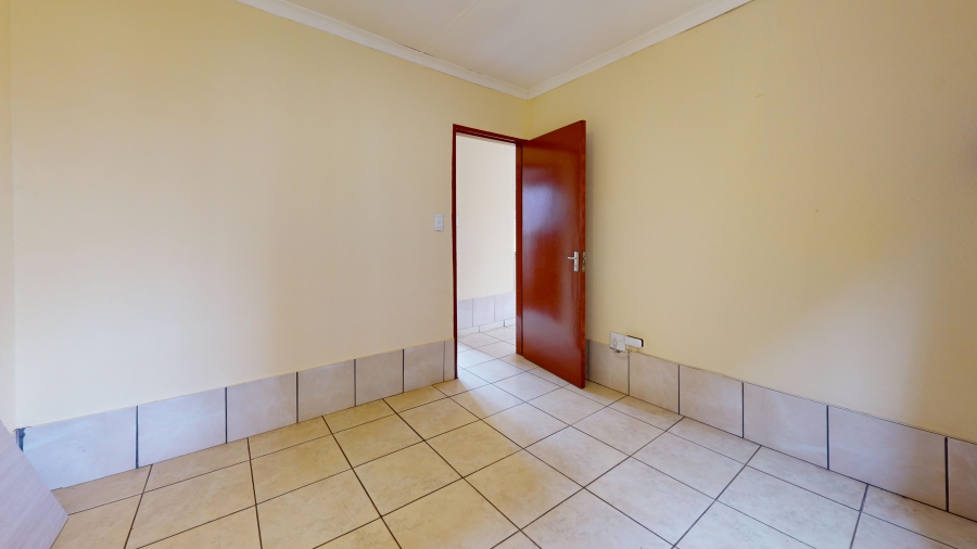 4 Bedroom Property for Sale in Dawn Park Gauteng