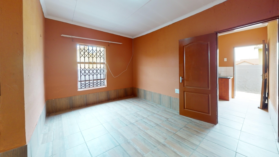 4 Bedroom Property for Sale in Dawn Park Gauteng