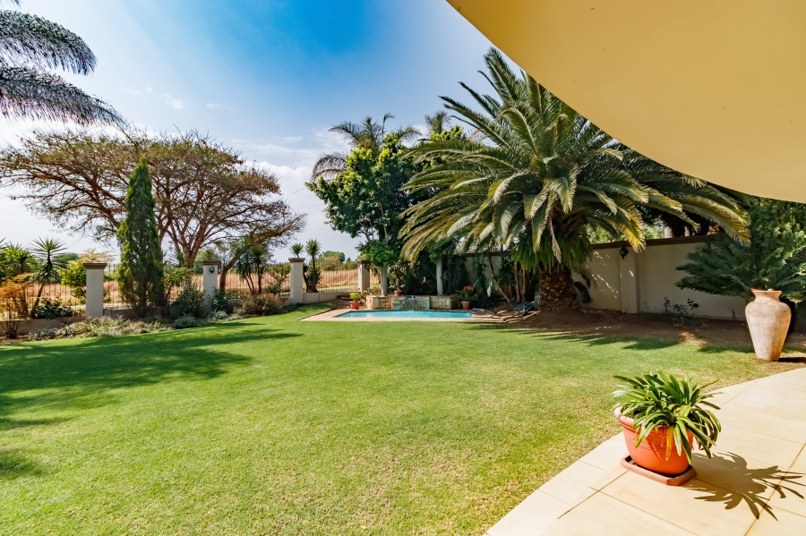 4 Bedroom Property for Sale in Blue Valley Golf Estate Gauteng