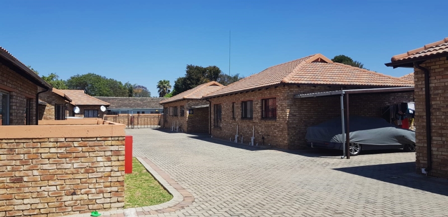 3 Bedroom Property for Sale in Groblerpark Gauteng
