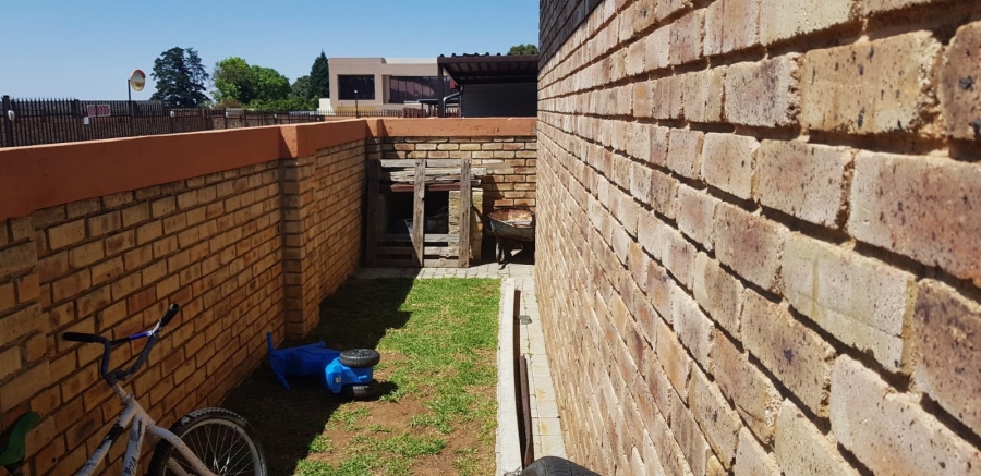 3 Bedroom Property for Sale in Groblerpark Gauteng