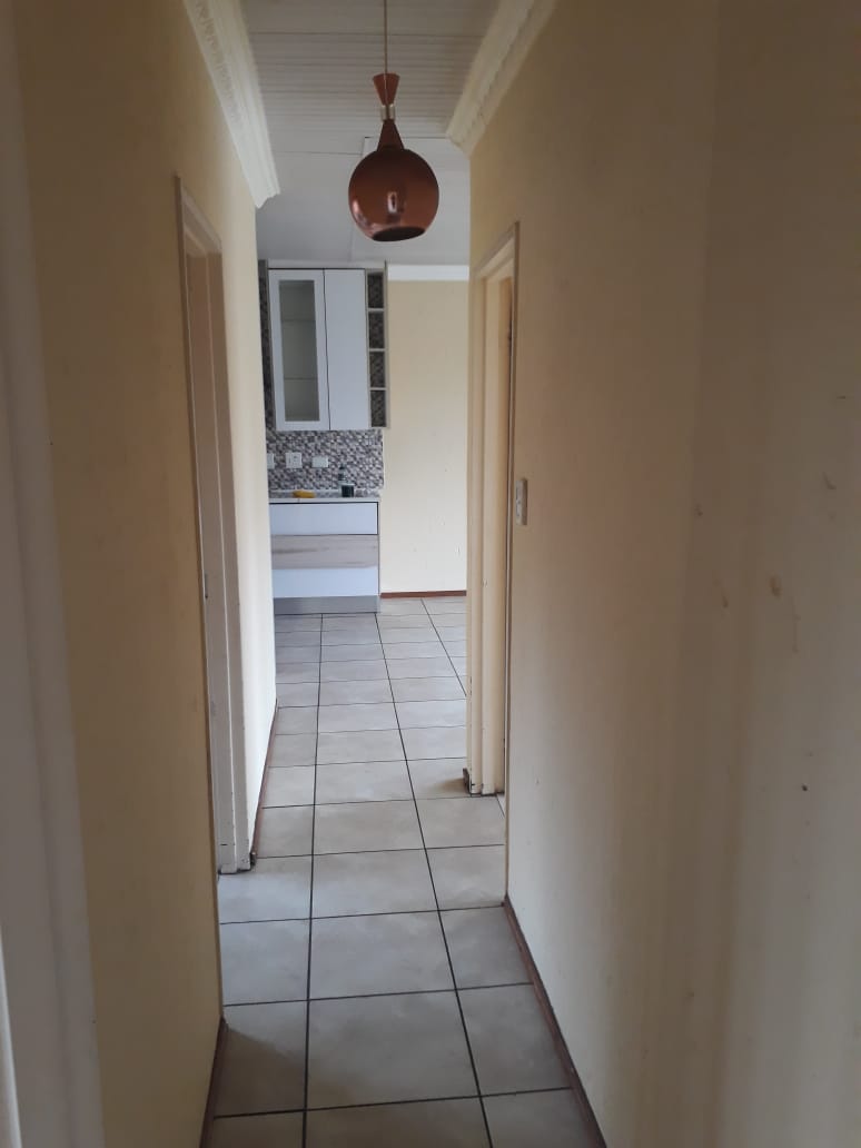 To Let 3 Bedroom Property for Rent in Groblerpark Gauteng