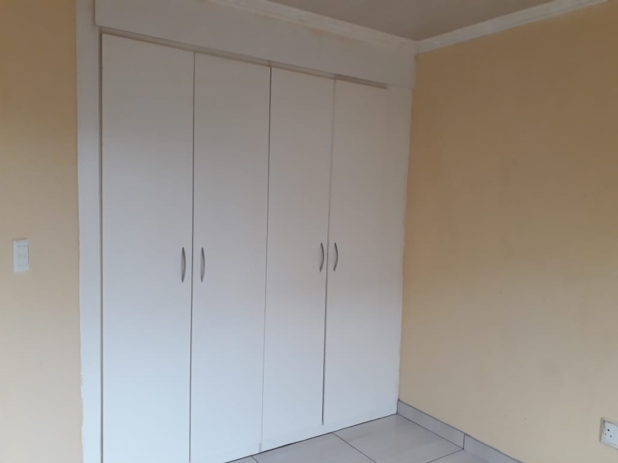 To Let 3 Bedroom Property for Rent in Groblerpark Gauteng