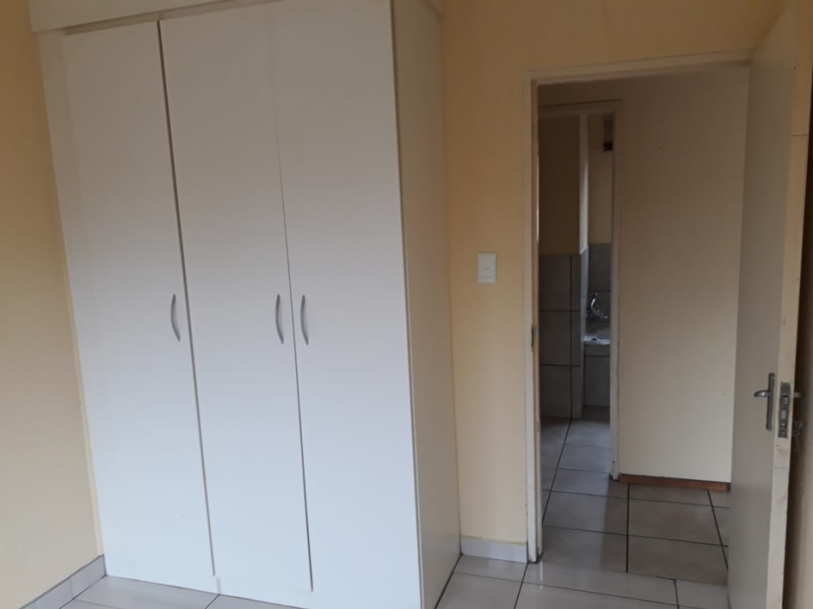 To Let 3 Bedroom Property for Rent in Groblerpark Gauteng