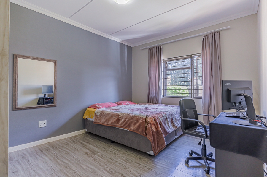 2 Bedroom Property for Sale in Broadacres Gauteng