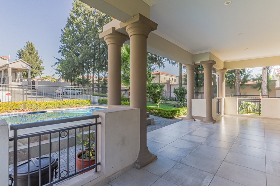 2 Bedroom Property for Sale in Broadacres Gauteng