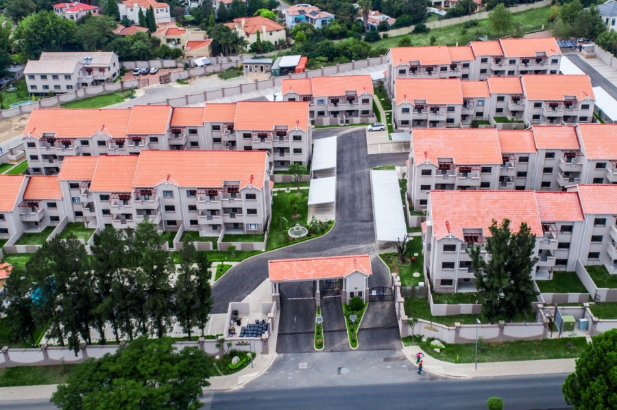 2 Bedroom Property for Sale in Broadacres Gauteng