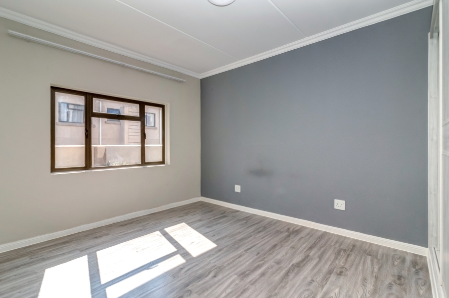 2 Bedroom Property for Sale in Broadacres Gauteng