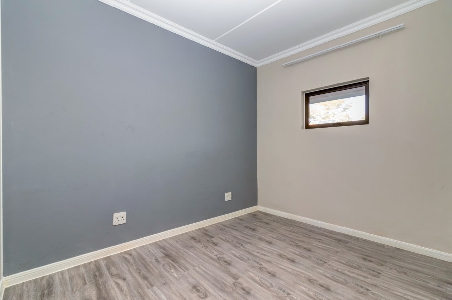 2 Bedroom Property for Sale in Broadacres Gauteng