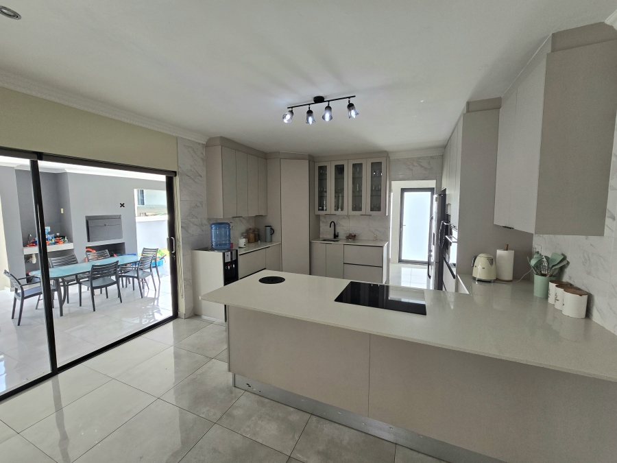 To Let 3 Bedroom Property for Rent in Pebble Rock Golf Village Gauteng