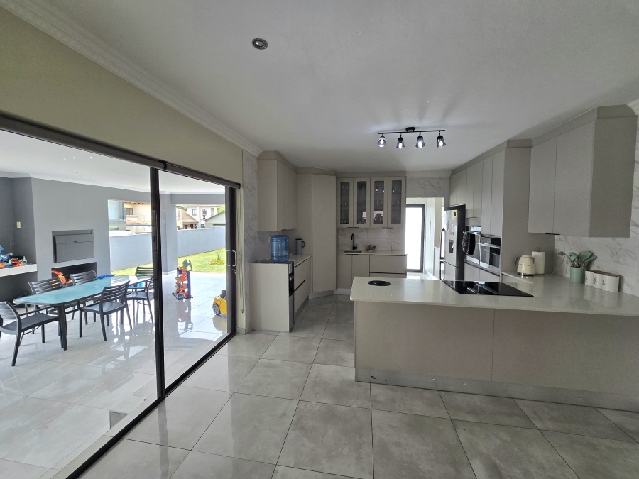 To Let 3 Bedroom Property for Rent in Pebble Rock Golf Village Gauteng