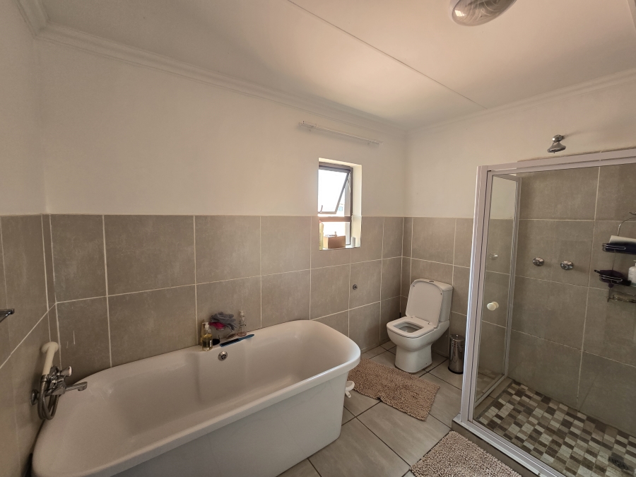 To Let 3 Bedroom Property for Rent in Pebble Rock Golf Village Gauteng