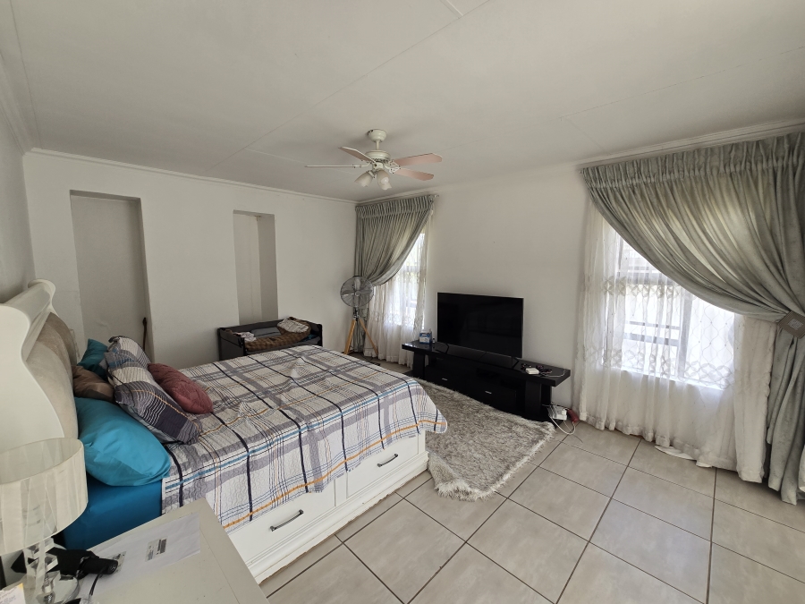 To Let 3 Bedroom Property for Rent in Pebble Rock Golf Village Gauteng