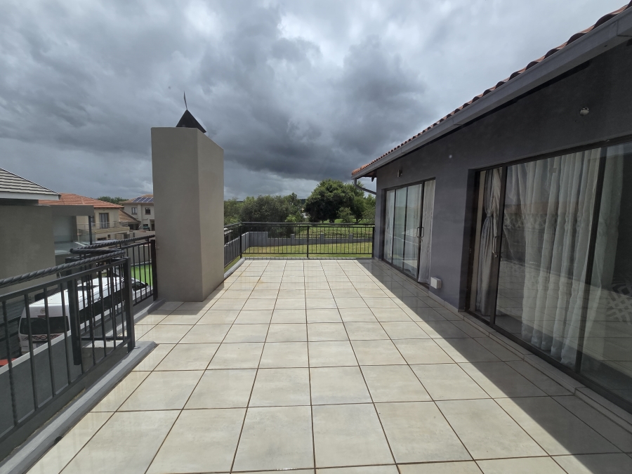 To Let 3 Bedroom Property for Rent in Pebble Rock Golf Village Gauteng