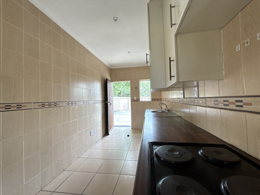 2 Bedroom Property for Sale in Crystal Park Gauteng