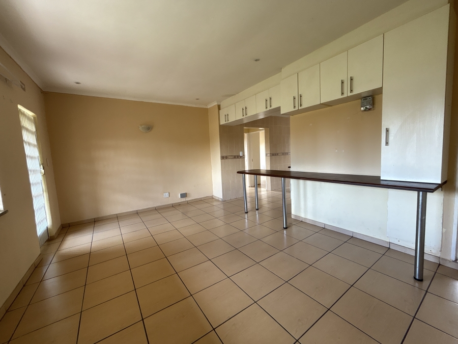 2 Bedroom Property for Sale in Crystal Park Gauteng