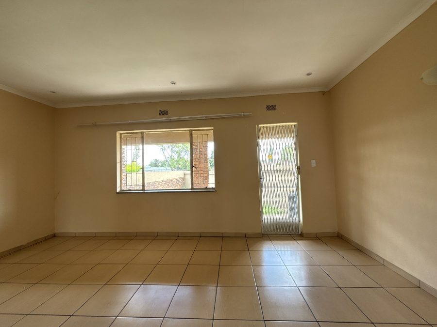 2 Bedroom Property for Sale in Crystal Park Gauteng