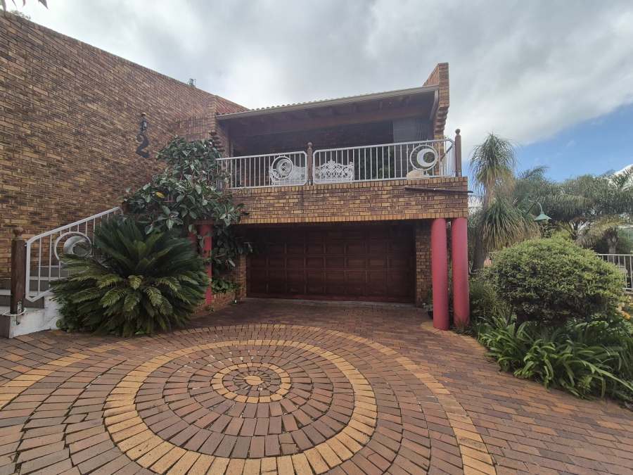 3 Bedroom Property for Sale in Mulbarton Gauteng